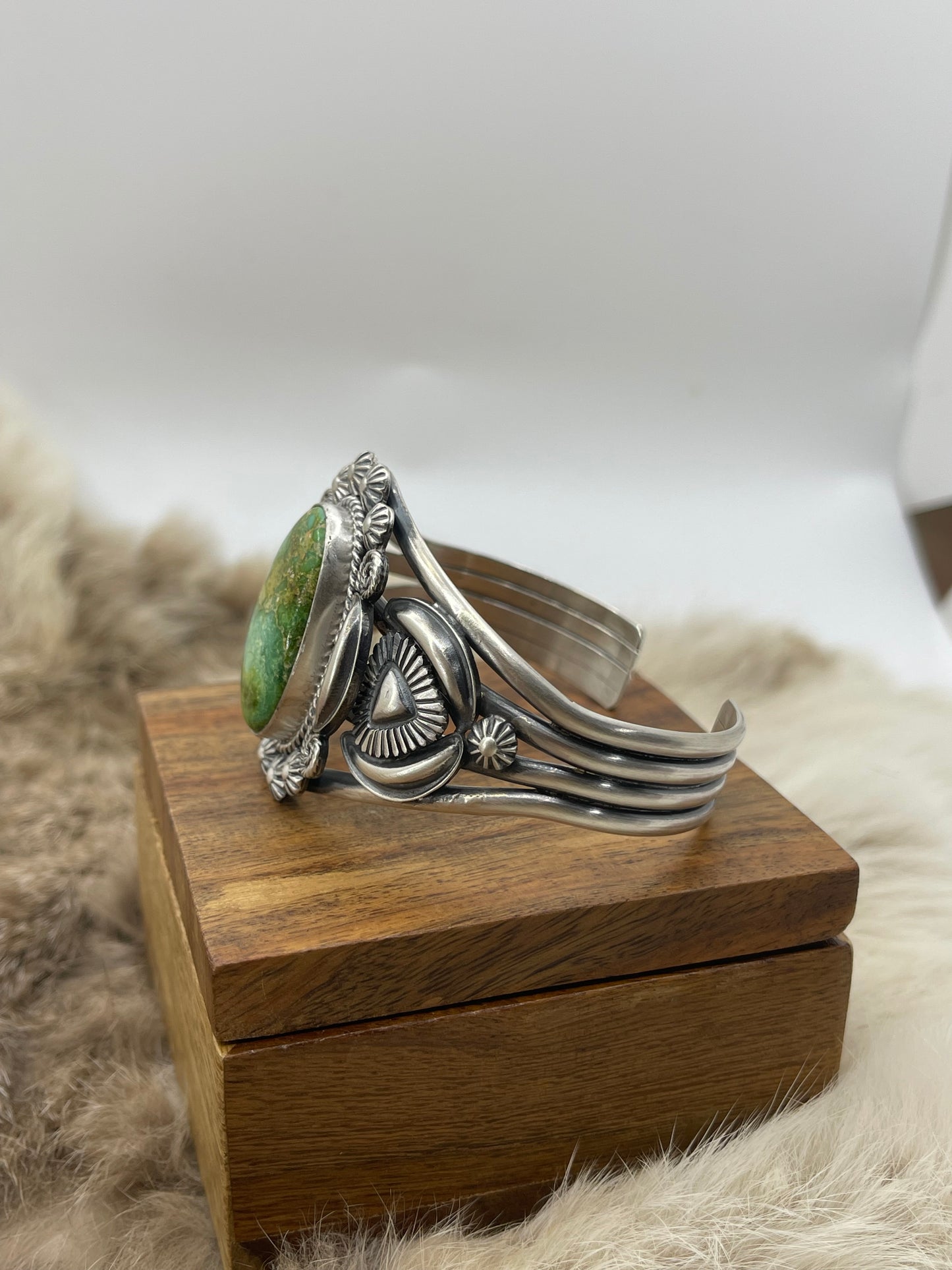 Sonoran Gold cuff by "DG", Navajo