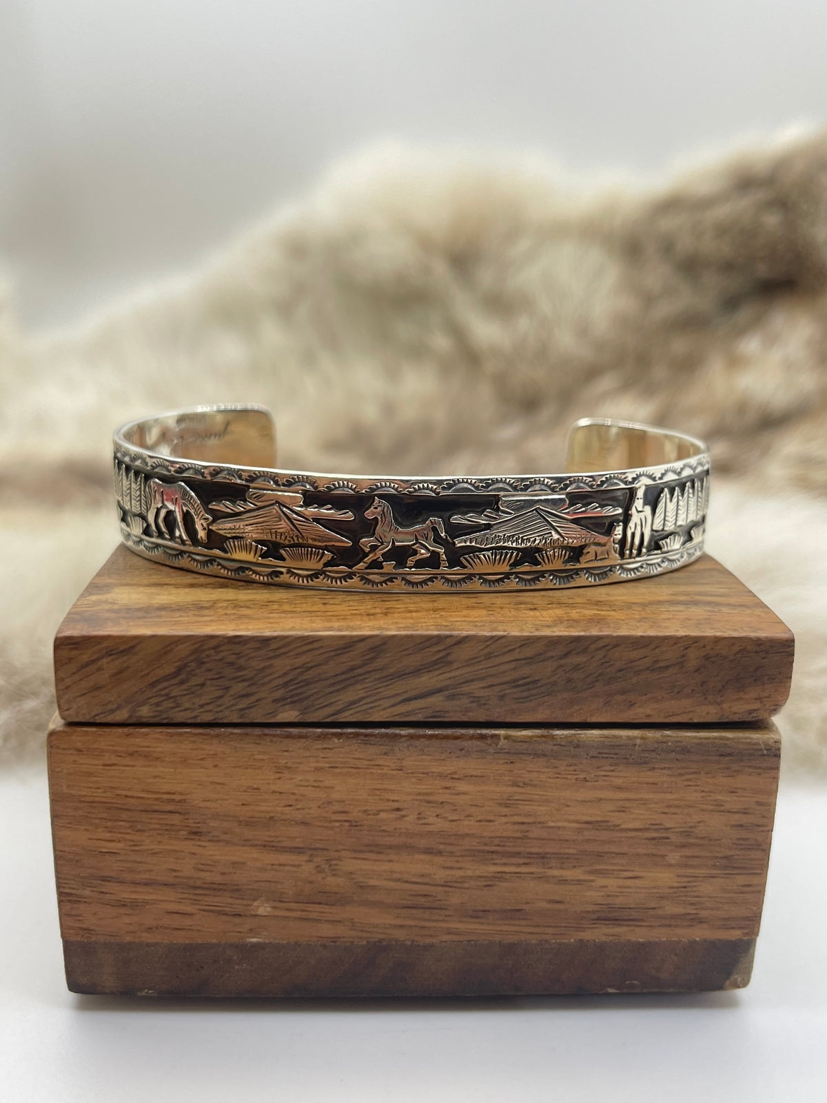 6.75"-7.5" Storyteller Cuff by Jeremy Delgarito, Navajo