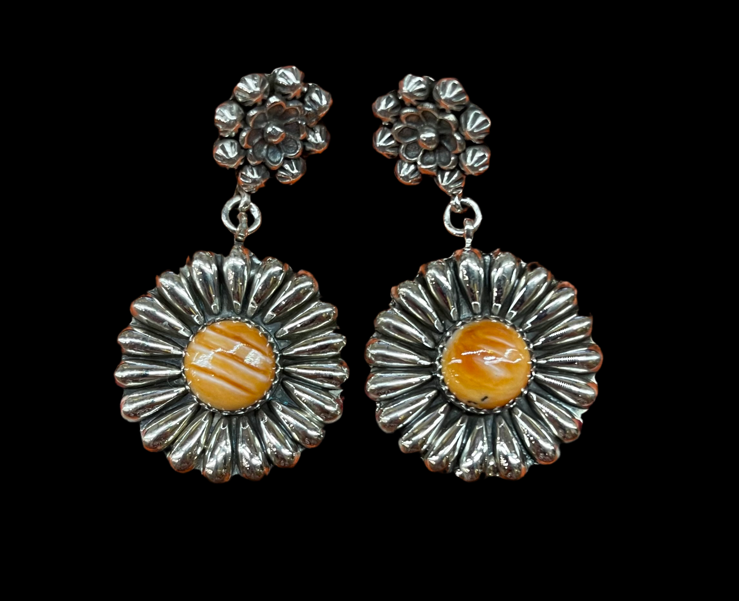 Spiny Oyster Shell Post Dangle Flower Earrings