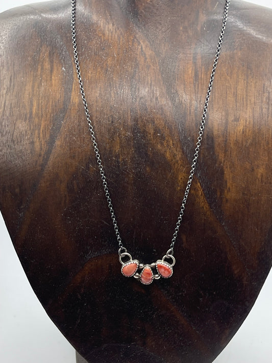 17" 3 Stone Red Spiny Oyster Shell Necklace by Maxine Ramirez, Navajo