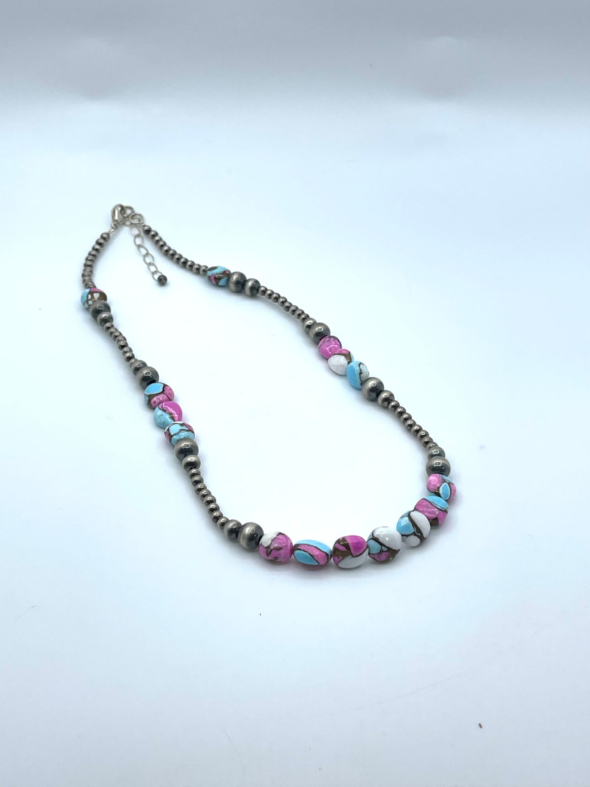 19" + 1" extender, Varied Size Navajo Style Pearls with Cotton Candy Beads