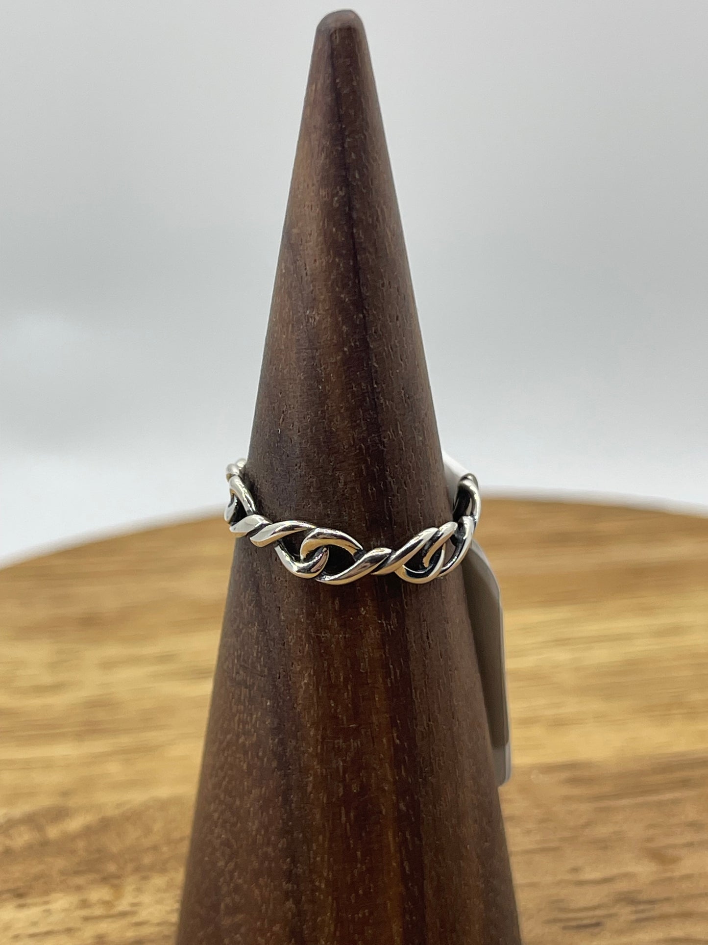 10.0 Chain Linked Ring