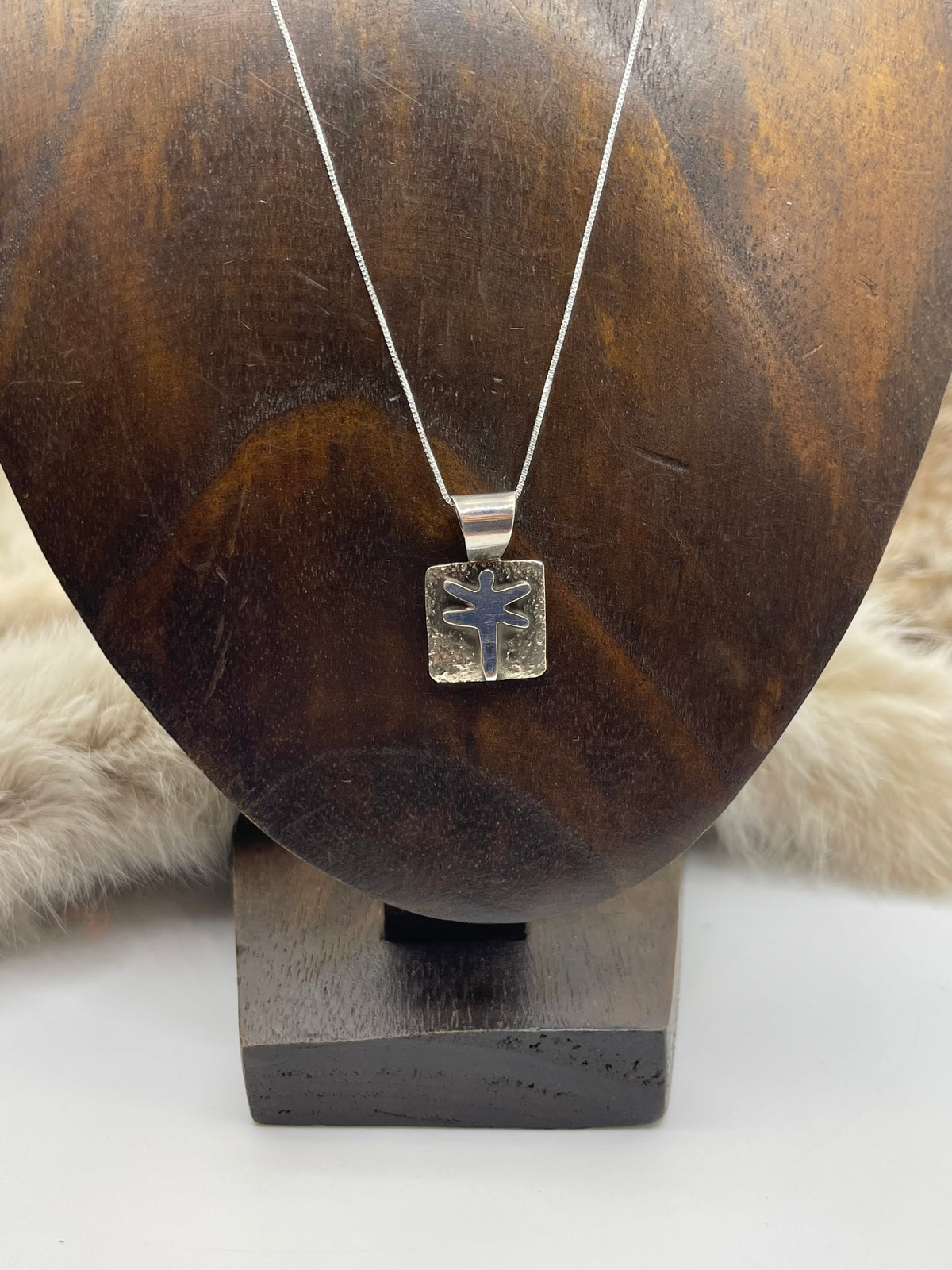 18" Necklace 5.9mm Bail Dragonfly Mini Petroglyph Pendant by Alex Sanchez, Navajo