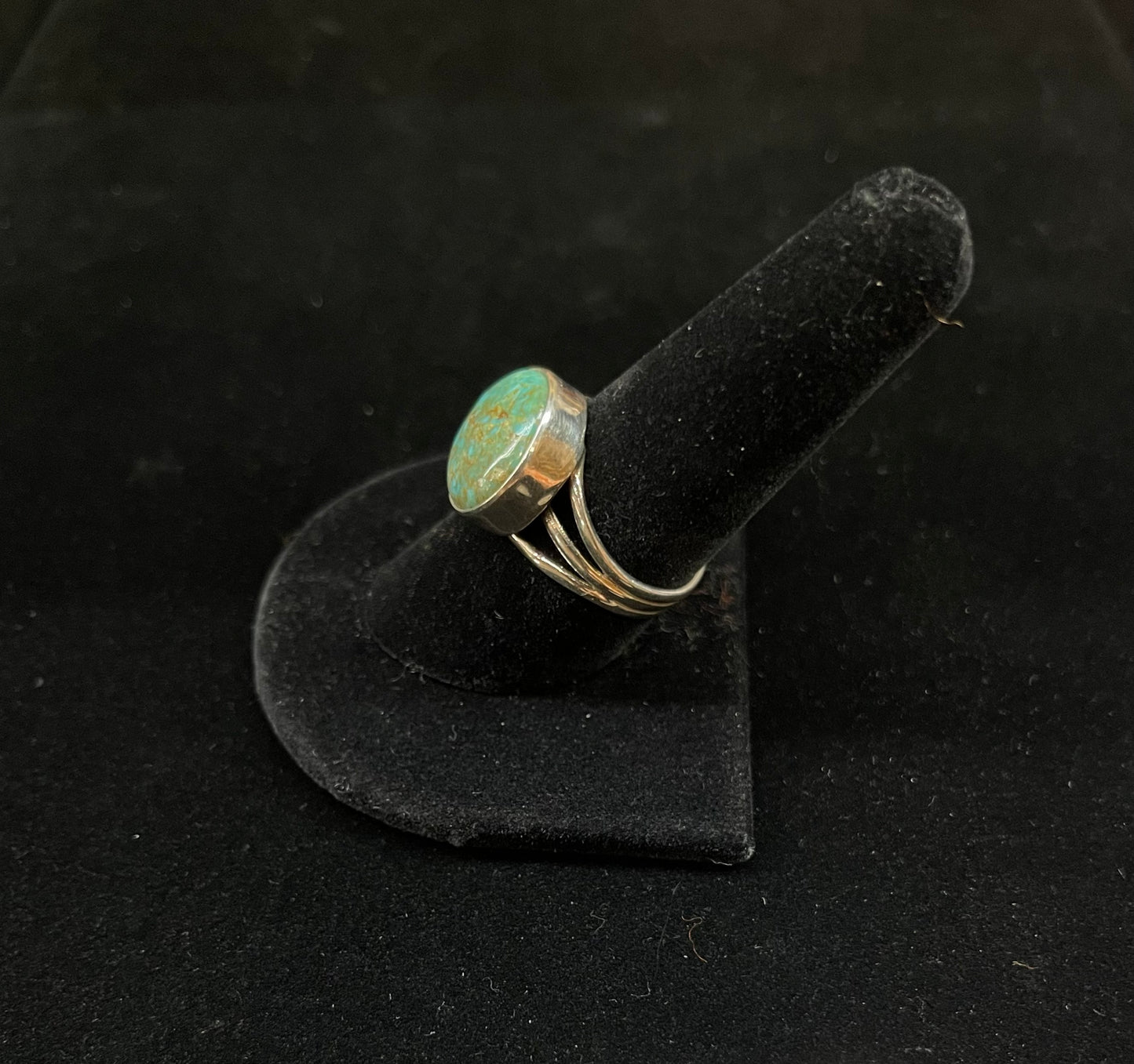 8.5 Circle Kingman Turquoise Ring