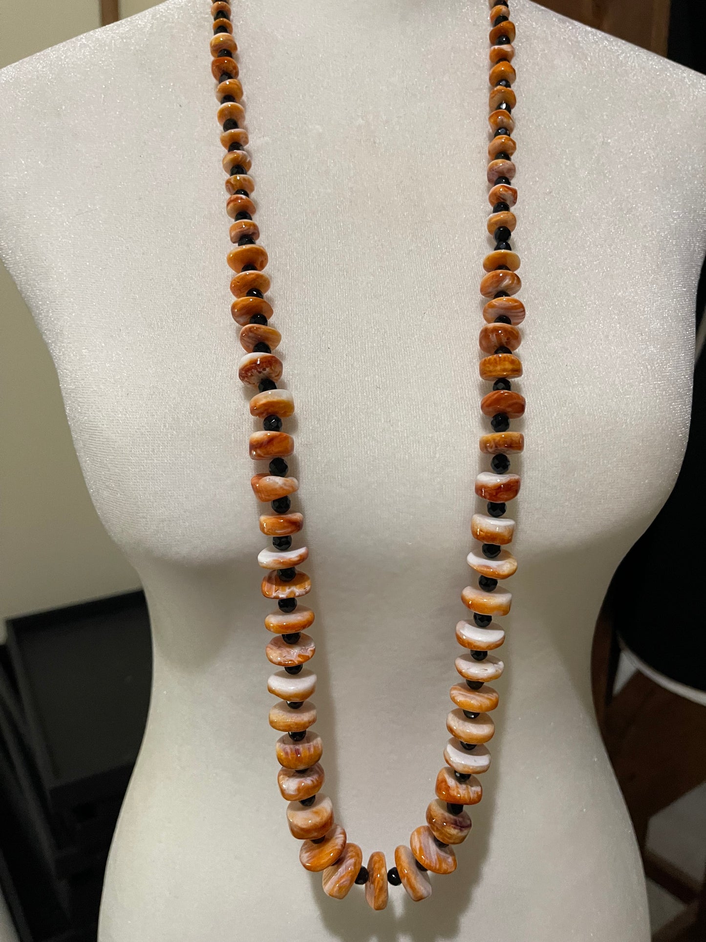 36" Graduated Orange Spiny Oyster Shell and Black Onyx Faceted Beaded Necklace