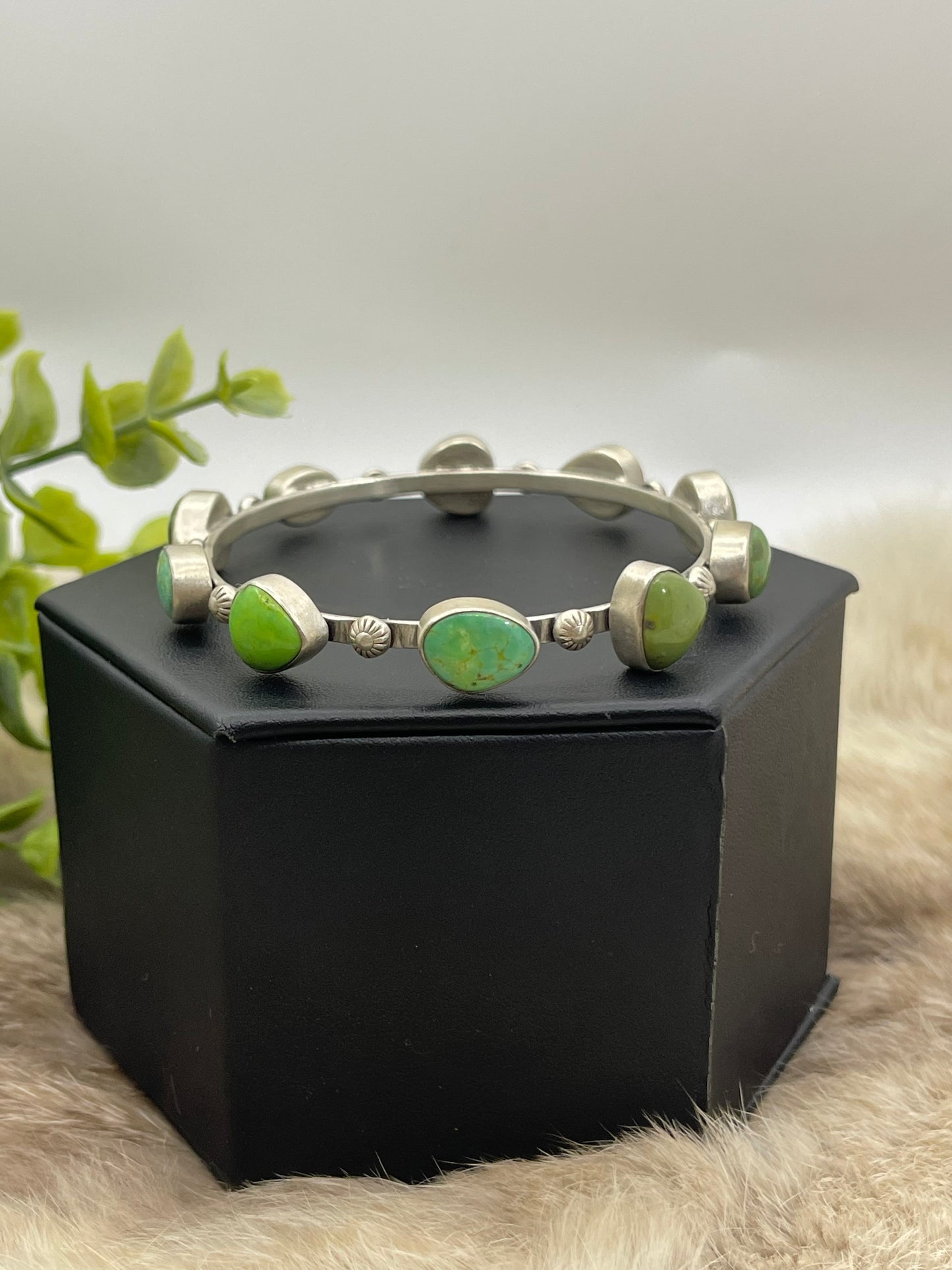 7.5" Green Gaspeite Bangle
