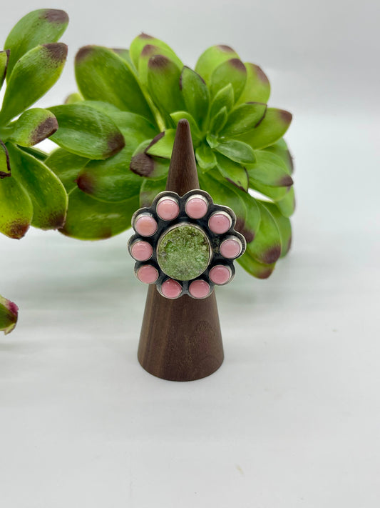 6.0 Circle Royston Turquoise And Pink Conch Ring