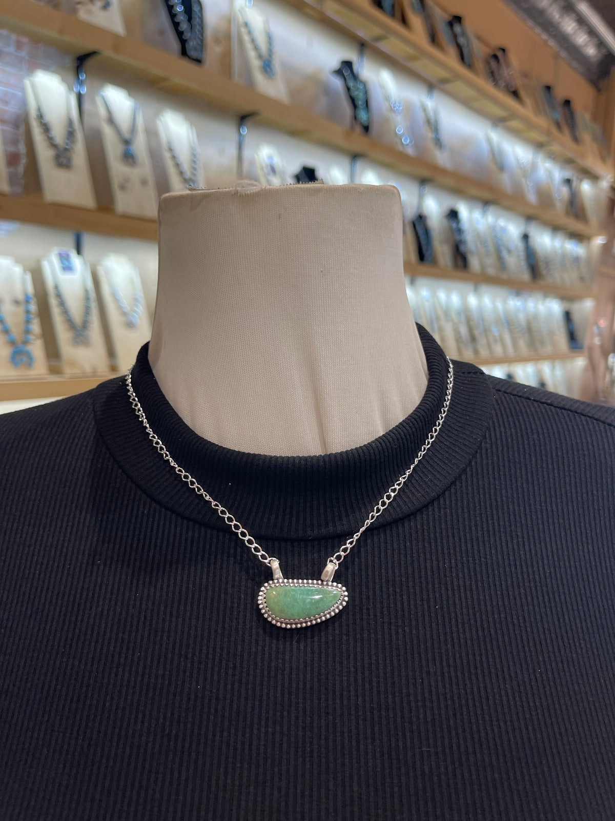 18" Turquoise Single Stone Necklace