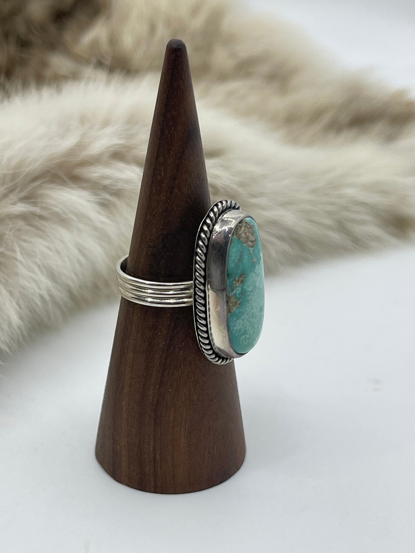 8.0 Oval Kingman Turquoise Ring