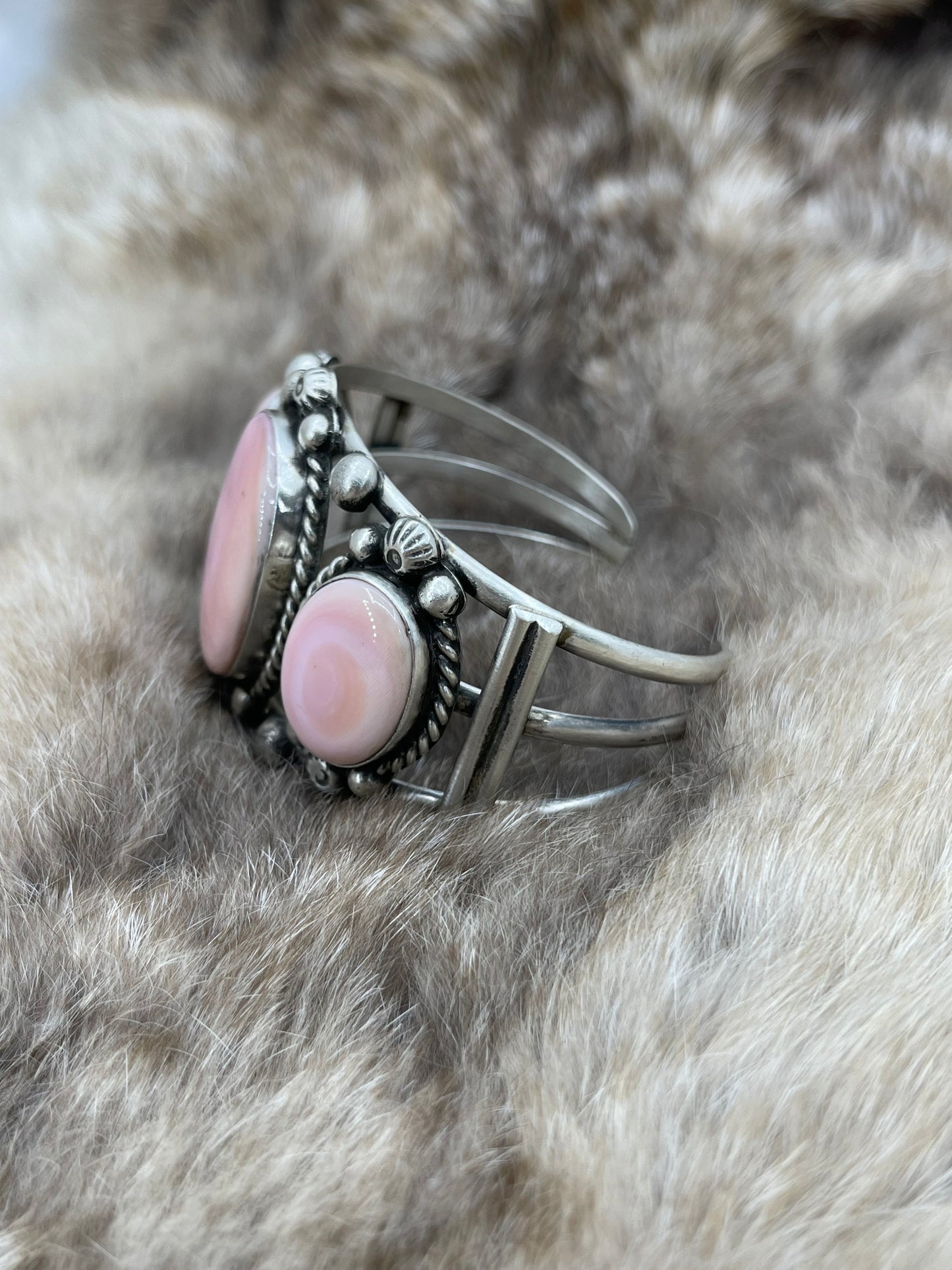 5.75"-7" 3 Stone Pink Conch Shell Cuff by Augustine Largo, Navajo