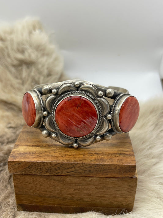 3 Stone Spiny Oyster 7" by Tom Lewis, Navajo