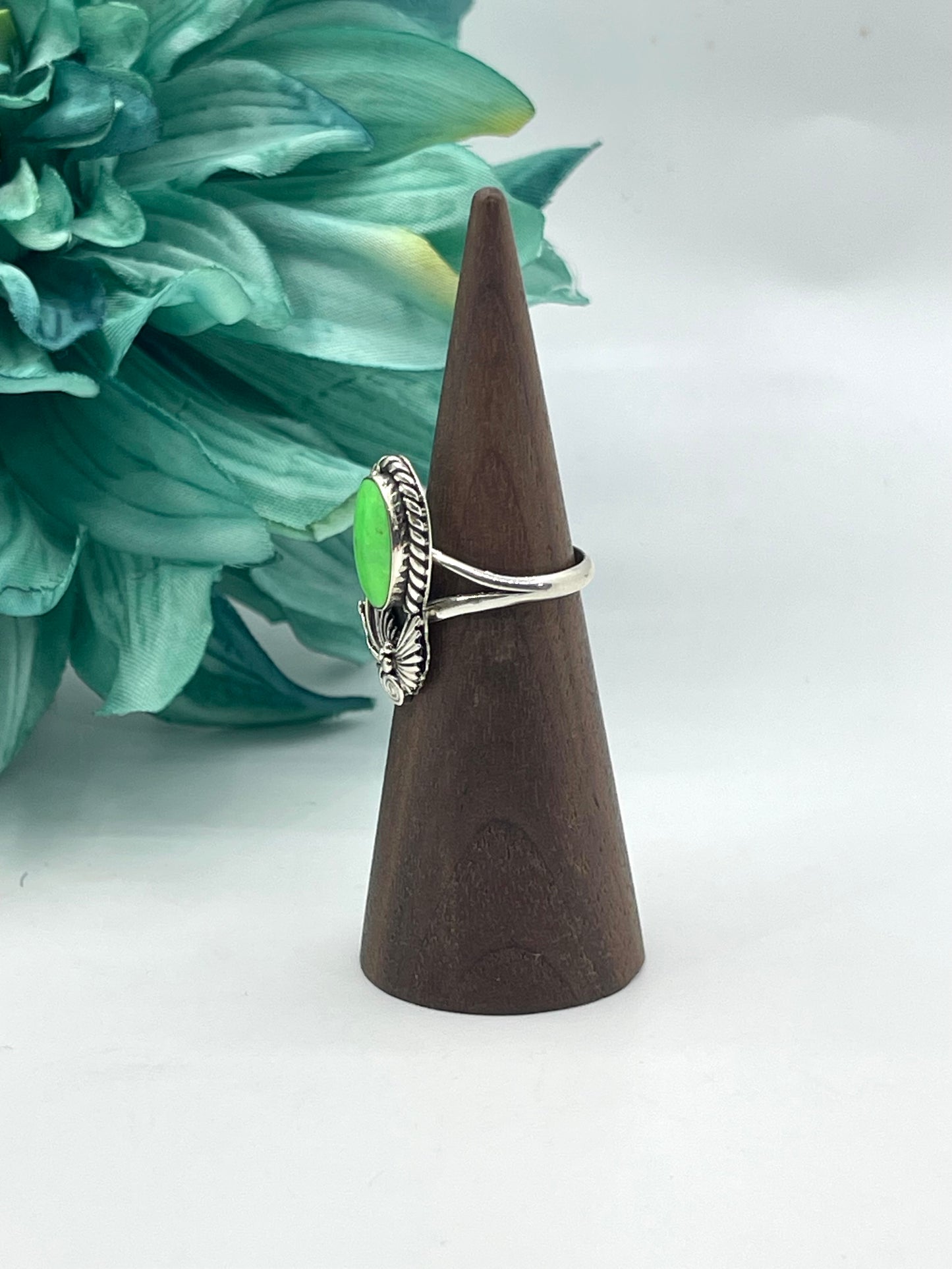 7.0 (Semi-Adjustable) Green Pixie Turquoise Ring by Gwendolyn Burnside, Navajo