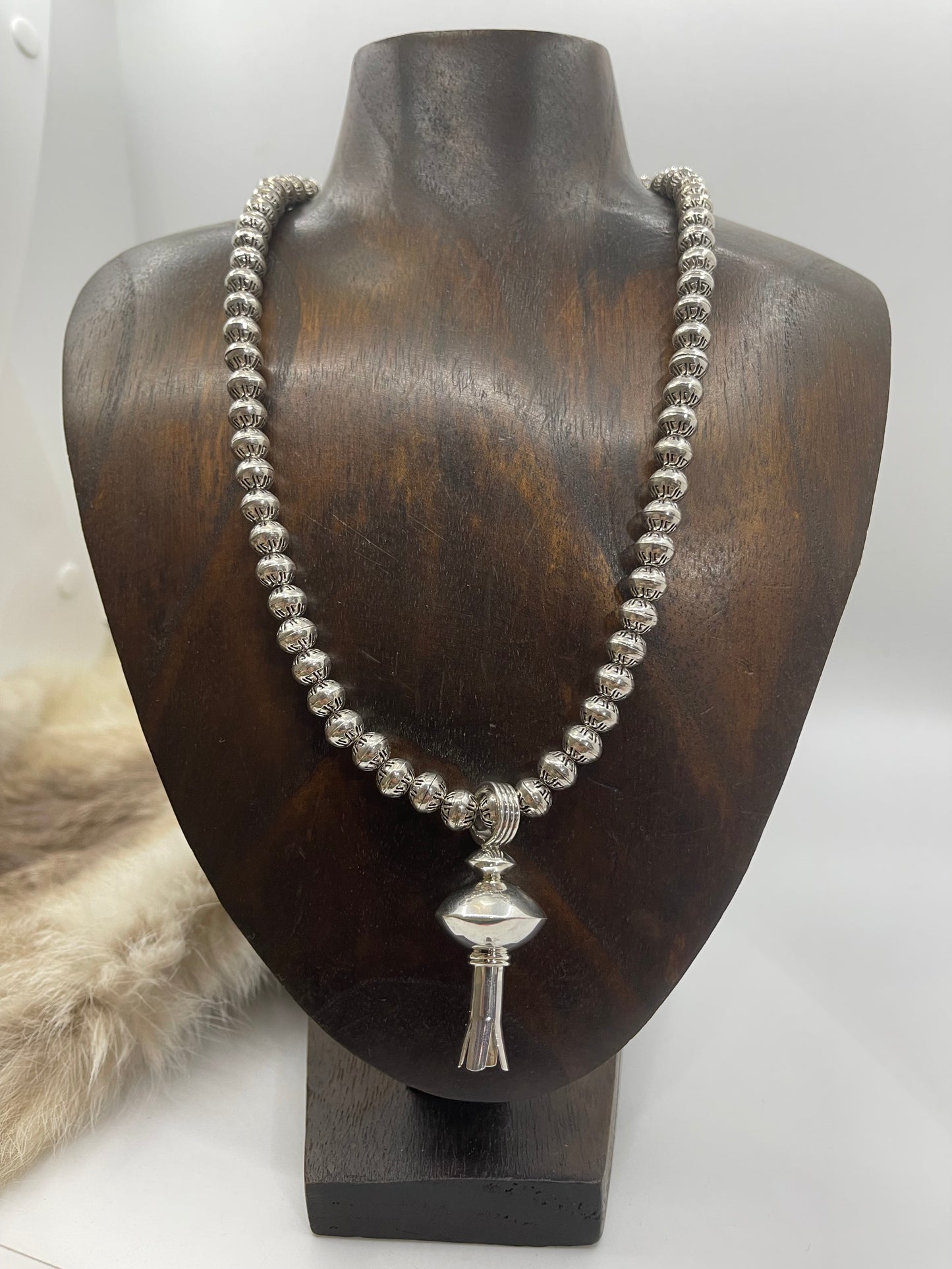 18" Handmade Navajo Pearl Necklace