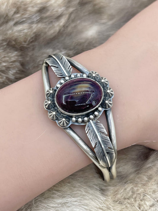 Purple Spiny Oyster Shell Cuff