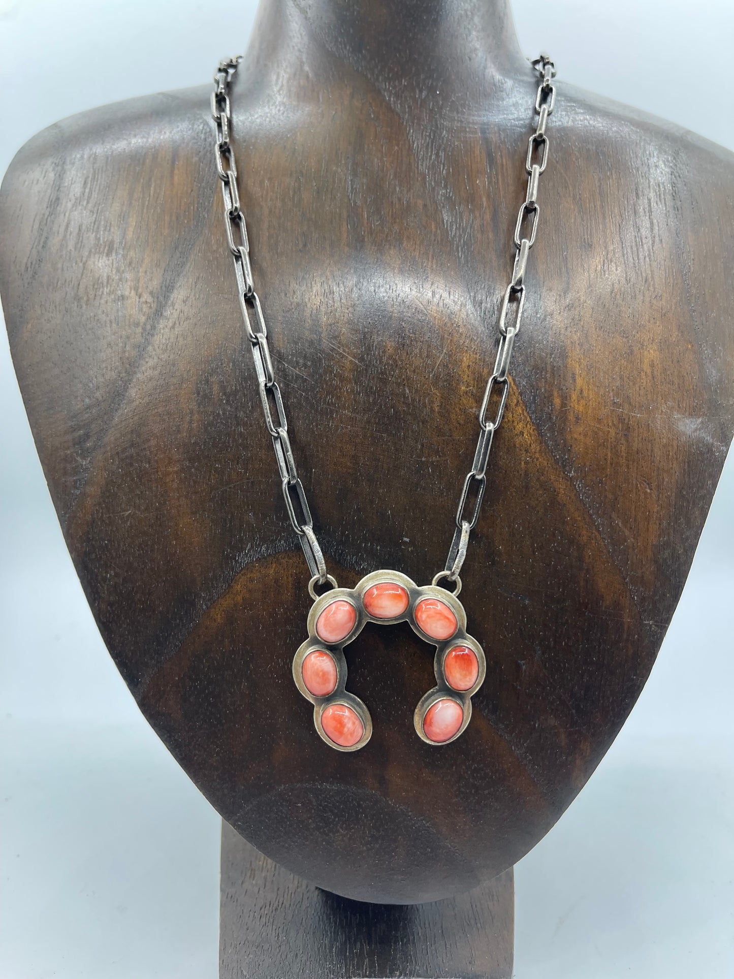 18” Red Spiny Oyster Shell Naja Necklace