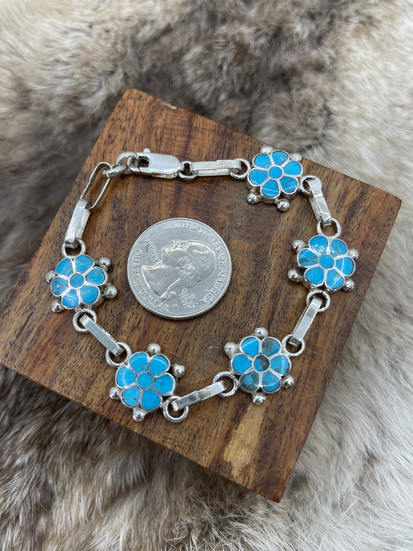 7.5" Inlay Flower Link Bracelet by Benina Kallestewa, Zuni
