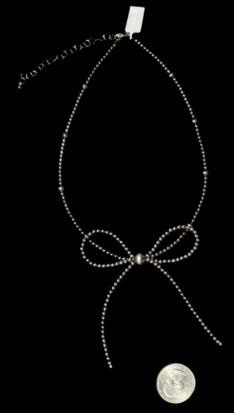 16"-19" Navajo Pearl Bow Necklace