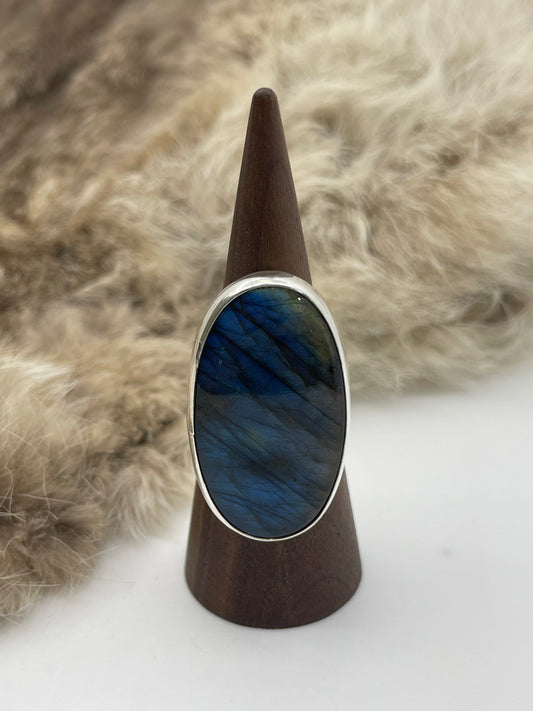8.5 Labradorite Ring by Lawrence Willie, Navajo