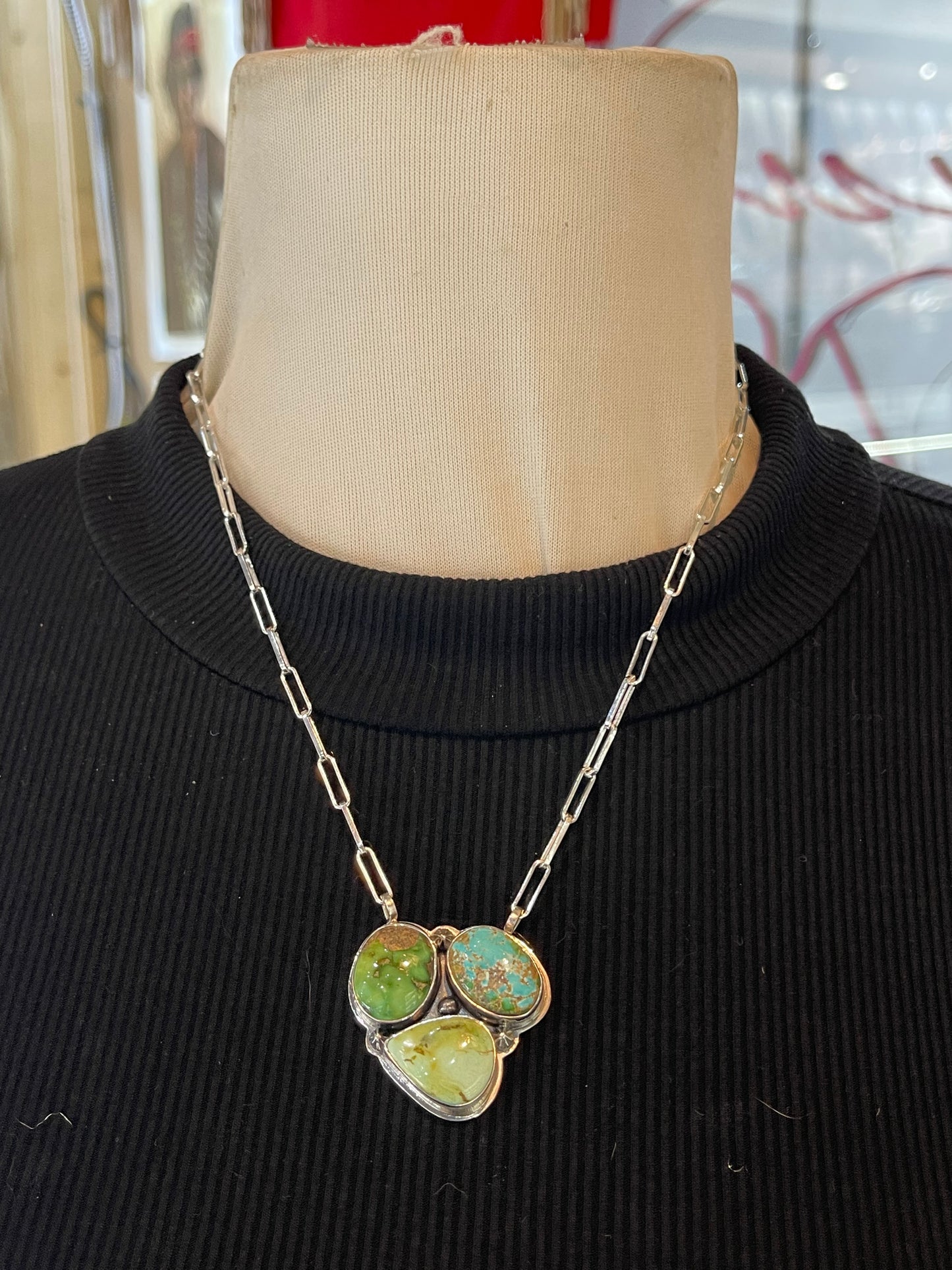 18" 3 Stone Cluster Necklace