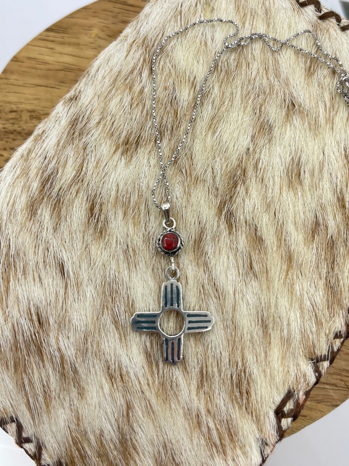 16" Chip Inlay Turquoise and Red Coral Stone and Zia Symbol Necklace
