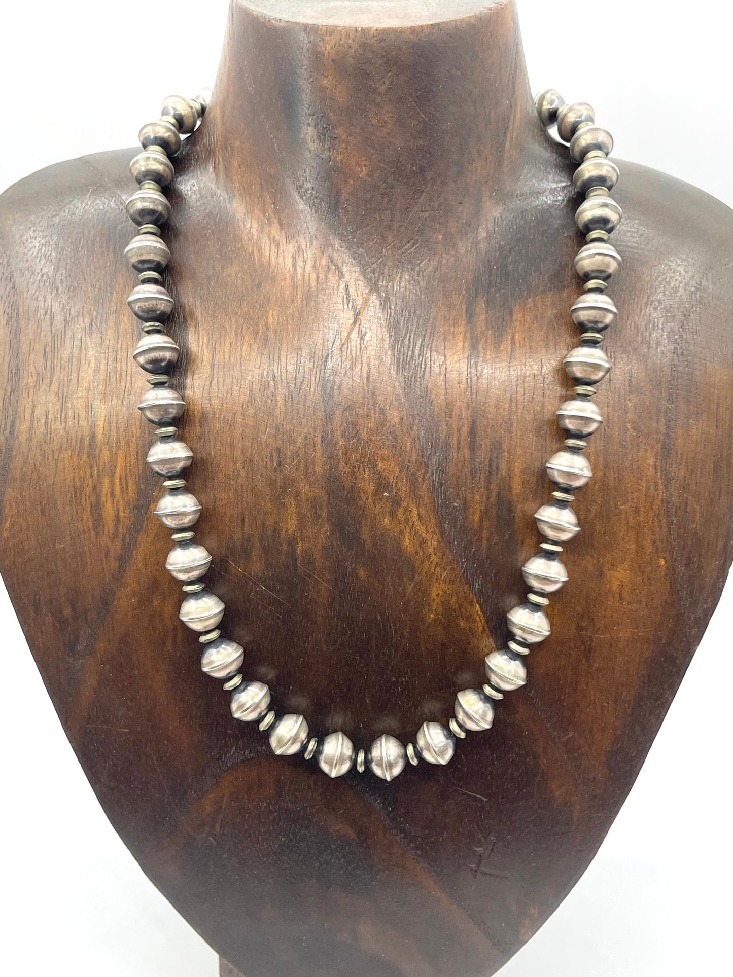 18” 10mm Bench Made Navajo Pearl Strand Necklace
