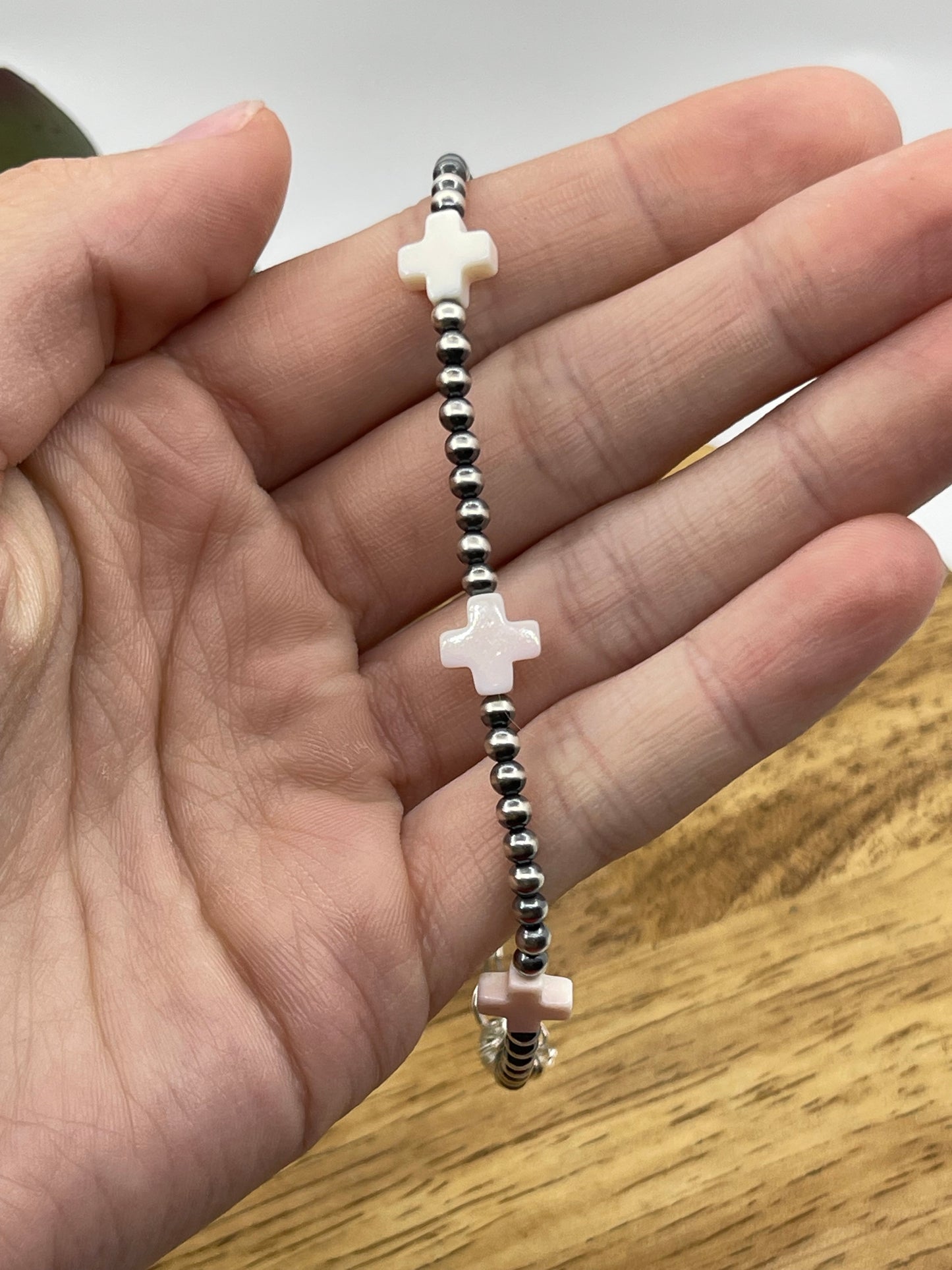 9"+1" Pink Conch Shell and 3mm Navajo Pearls Anklet