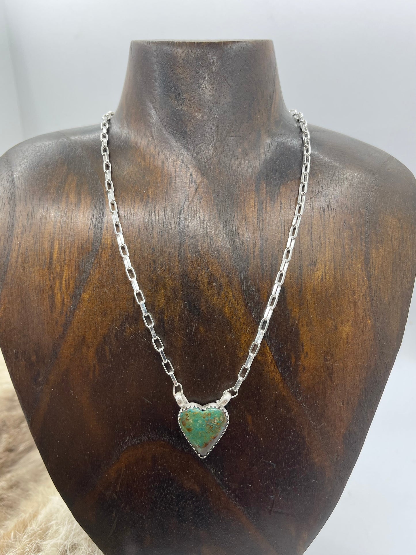 16" Turquoise Single Stone Necklace