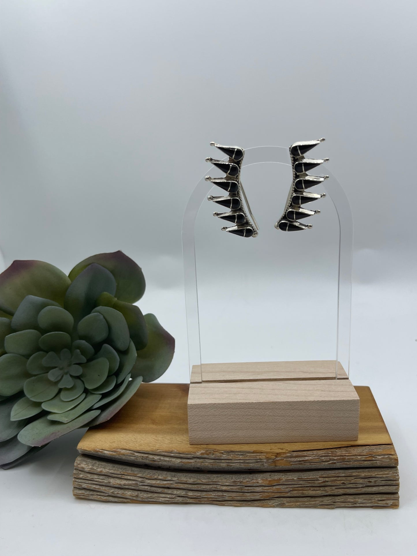 Black Onyx Ear Crawler by Velda Nastacio, Zuni