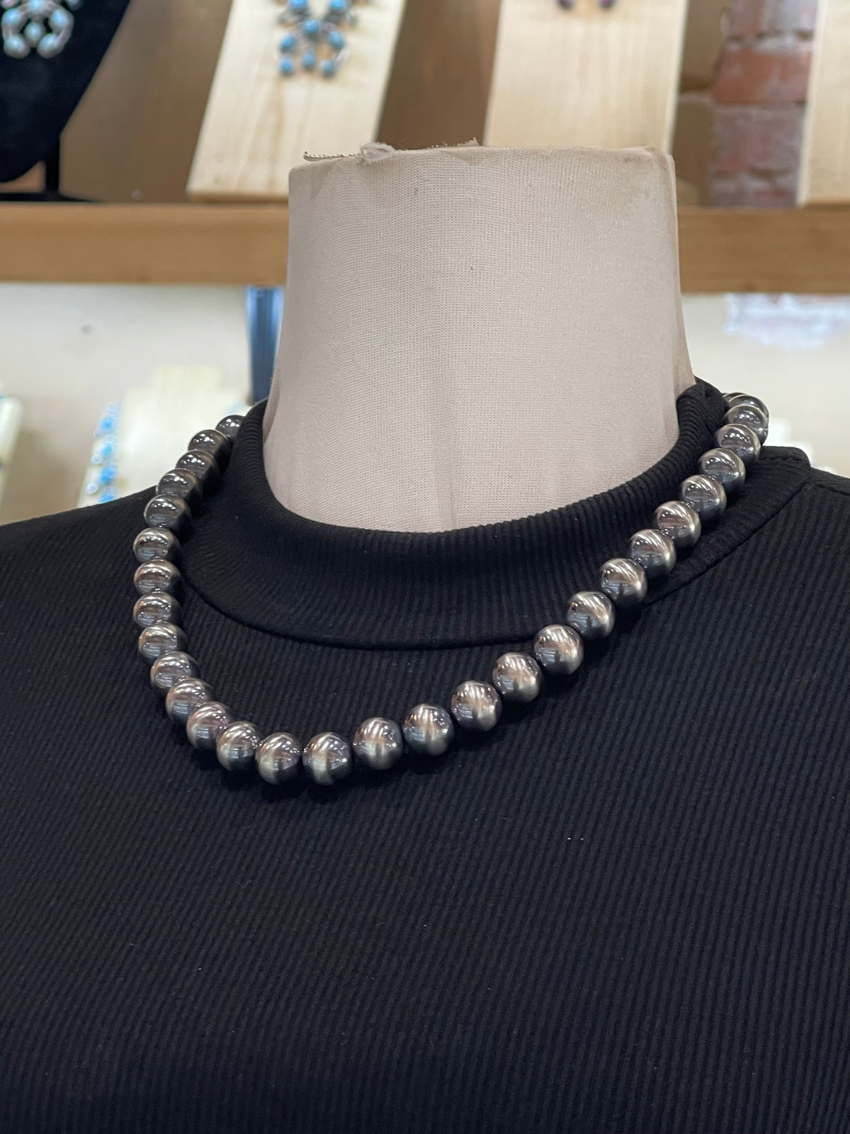 20” 12mm Navajo Style Pearls