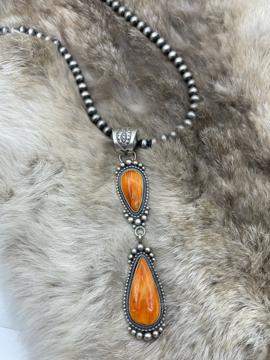 Light Spiny Oyster 2 Stone Pendant on 20" 7mm Navajo Style Pearls by Tom Lewis, Navajo