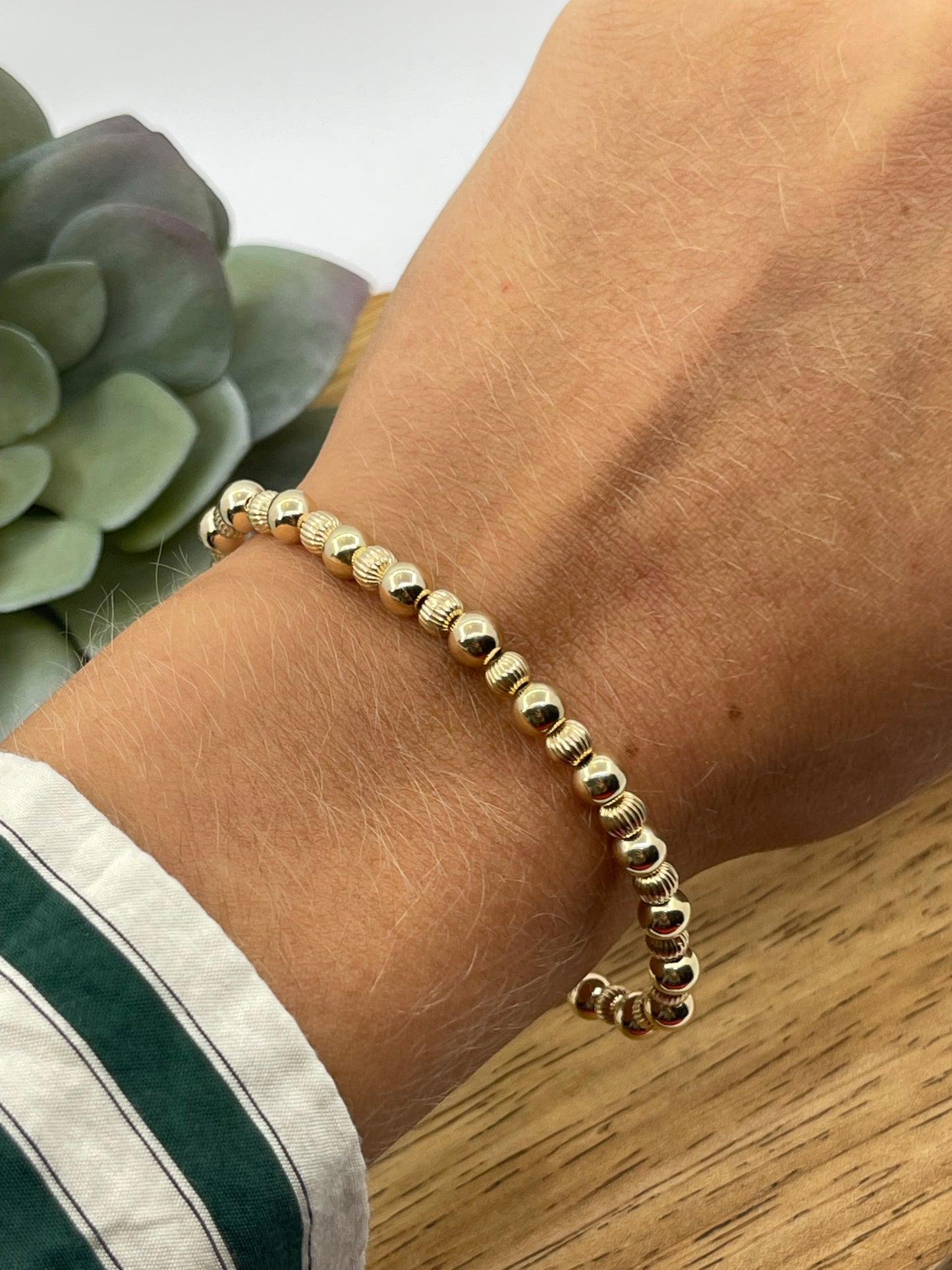 Stretchy 14k Gold Filled Alternating Beaded Bracelet (6.5" 5mm)