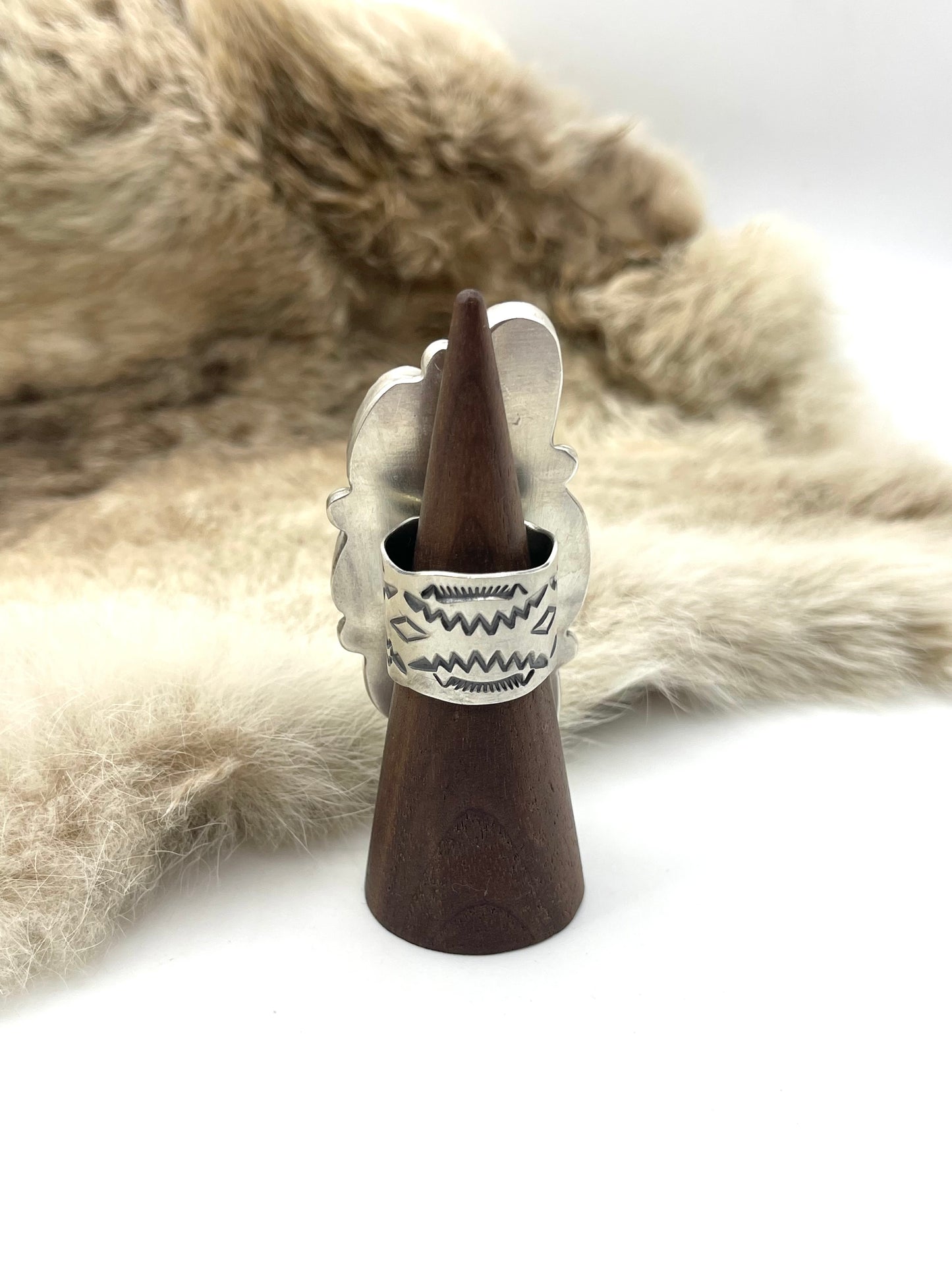 Adjustable (6.0-10.) High Grade Kingman Turquoise Half Cluster Ring by Thompson Piaso, Navajo