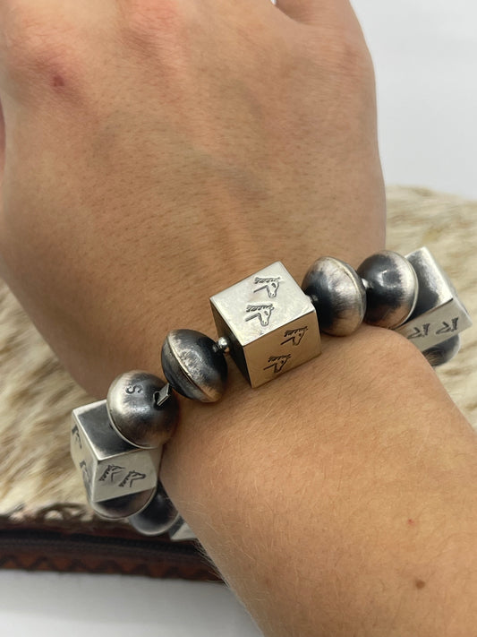 6 1/4" Stretchy Handmade Navajo Pearl Bracelet by Sharon Corley, Navajo