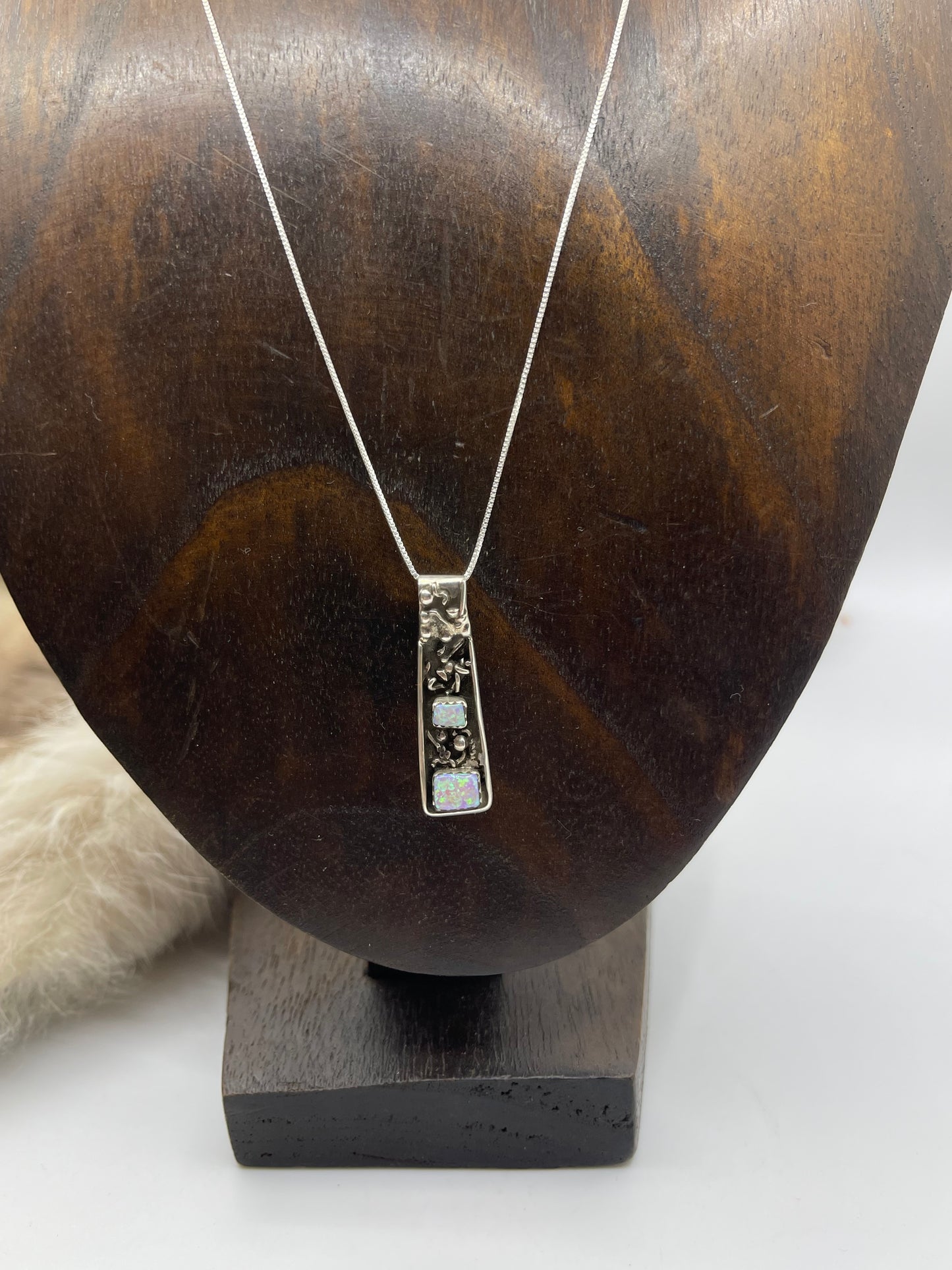 18" Box Chain with Pink Opal 3.5mm Bale Pendant