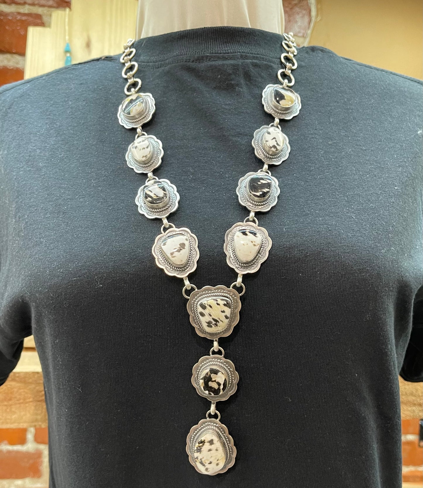 30" Magpie Shell Lariat with Earrings