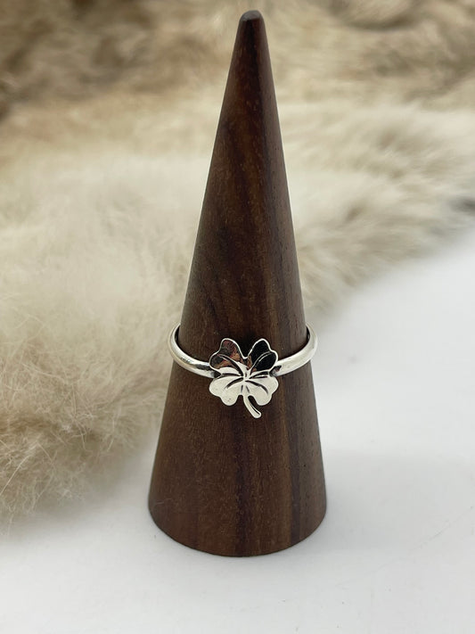 12.0 Silver flower Ring by Sonyei Coho, Navajo