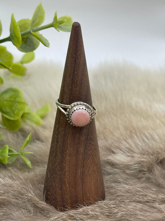 6.0 Pink Conch Shell Ring, Navajo