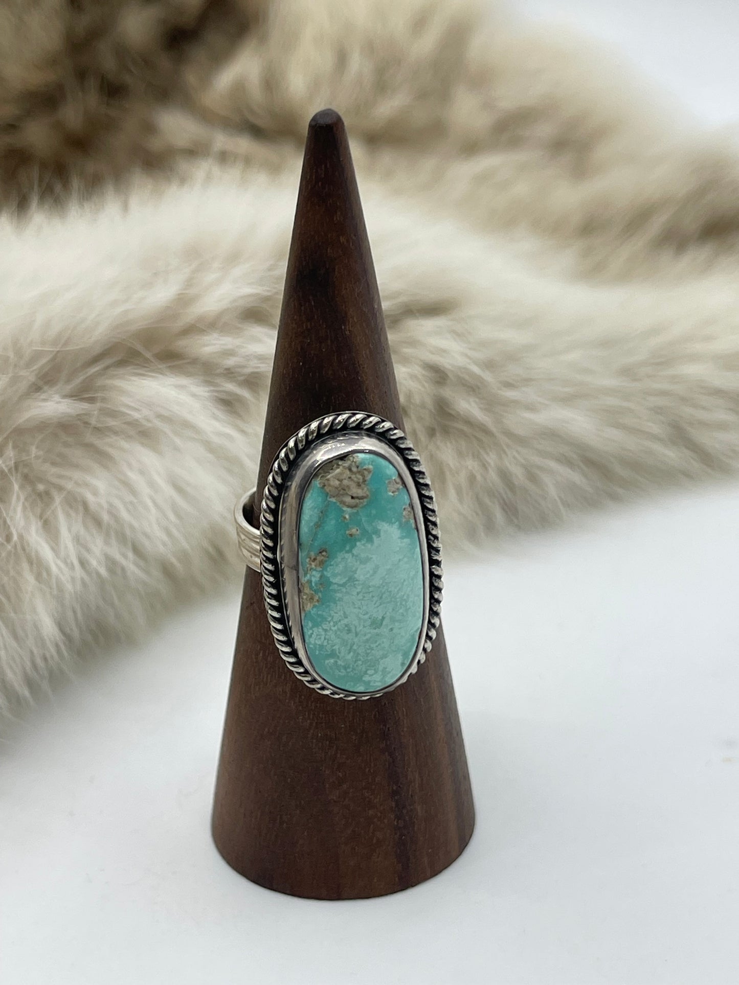 8.0 Oval Kingman Turquoise Ring