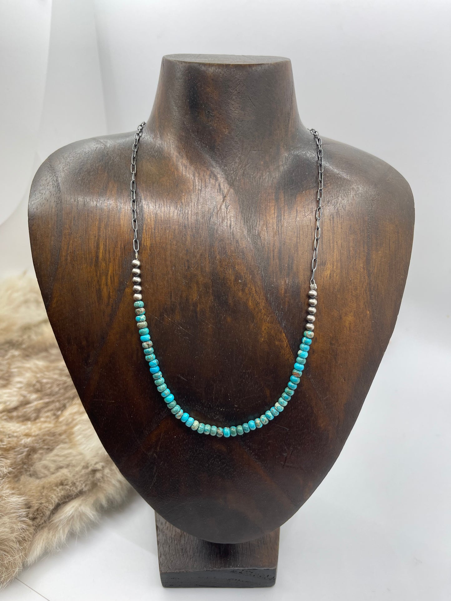 18" 4mm Navajo Style Pearls with Chain Link Necklace