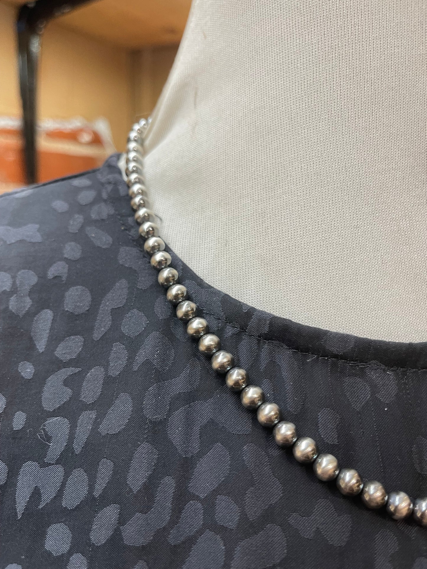 20" 6mm Navajo Pearls