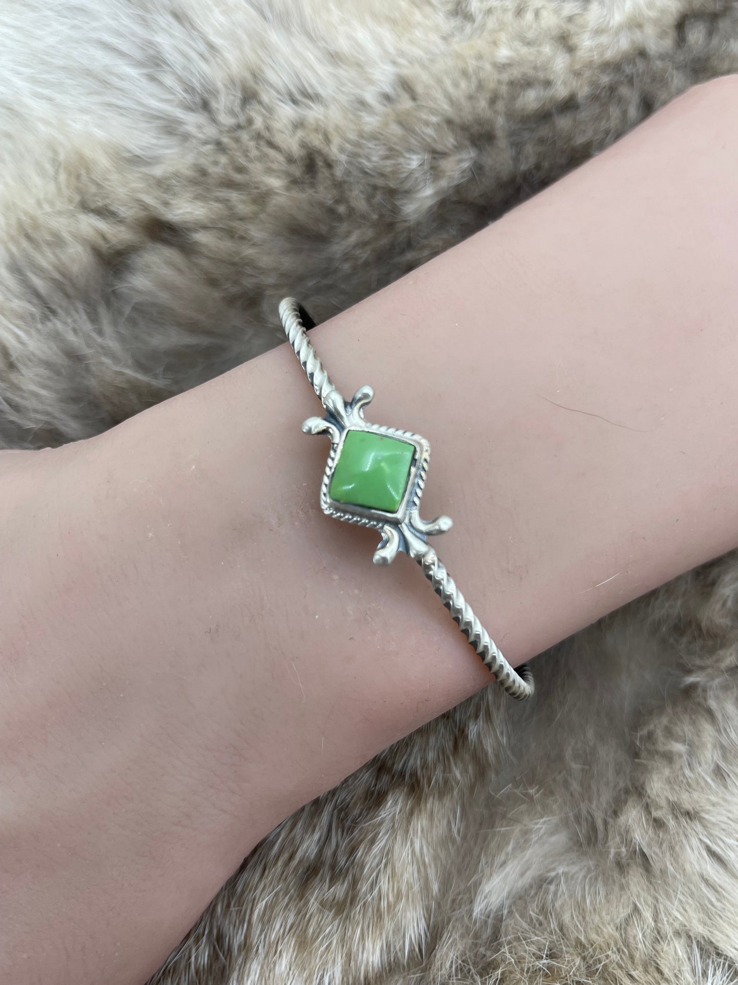 5.75" - 7.75" Gaspeite Bracelet by Mike Smith, Navajo