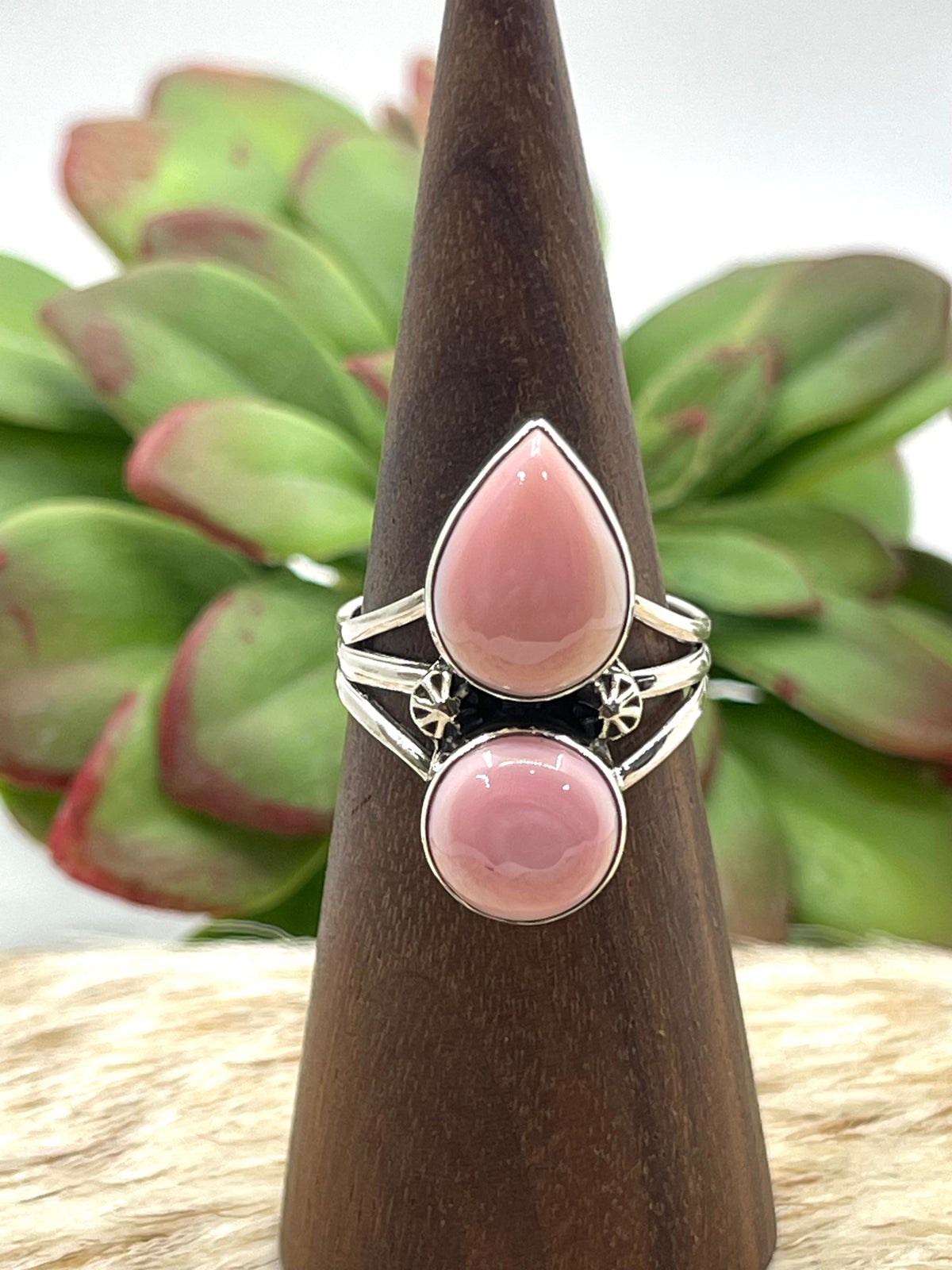 9.0 2 Stone Pink Conch Shell Ring