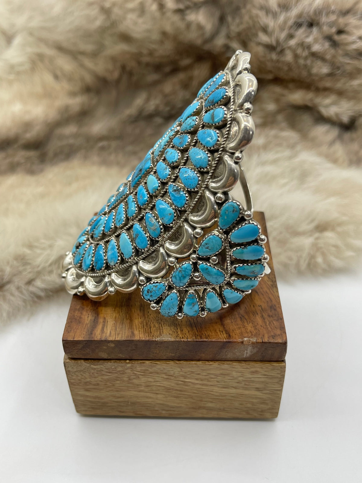 7” Kingman Turquoise Cluster Cuff by Justina Wilson, Navajo