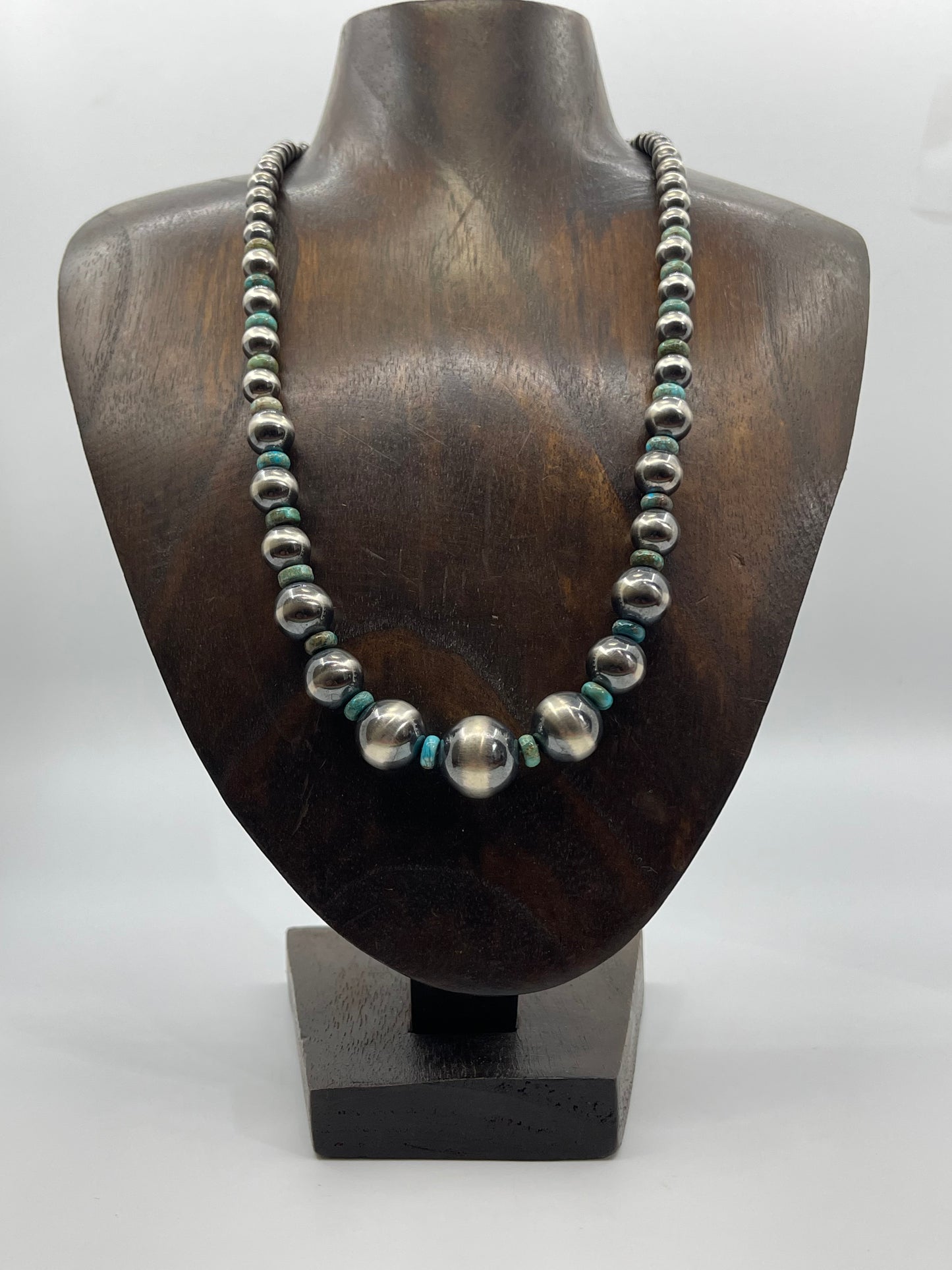 20" 5mm-16mm Graduated Navajo Style Pearl Necklace With Turquoise