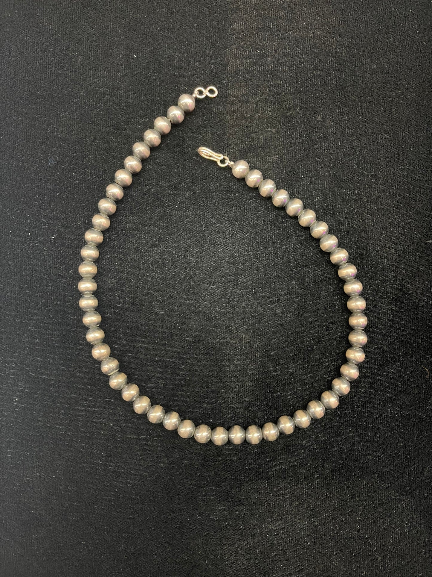 14" 8mm Navajo Pearls