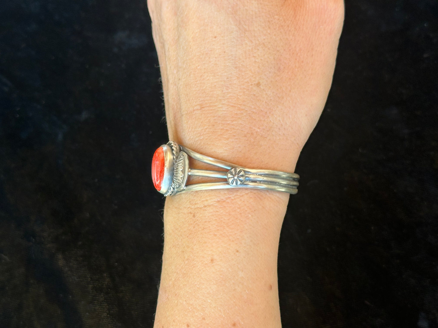 6 1/4"- 7 1/4" Spiny Oyster Cuff