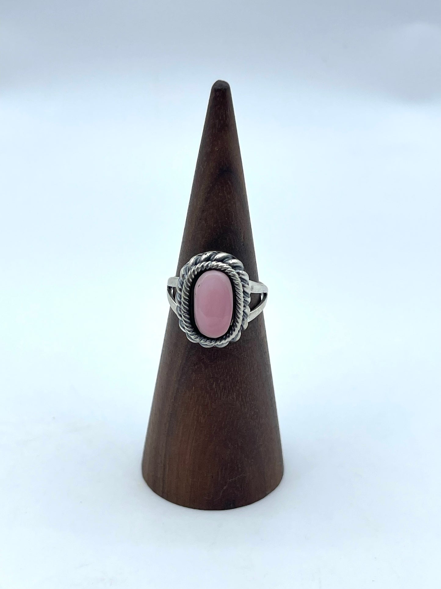 7.5 Pink Conch Shell Ring with Double Rope Border by Robinson Martinez, Navajo