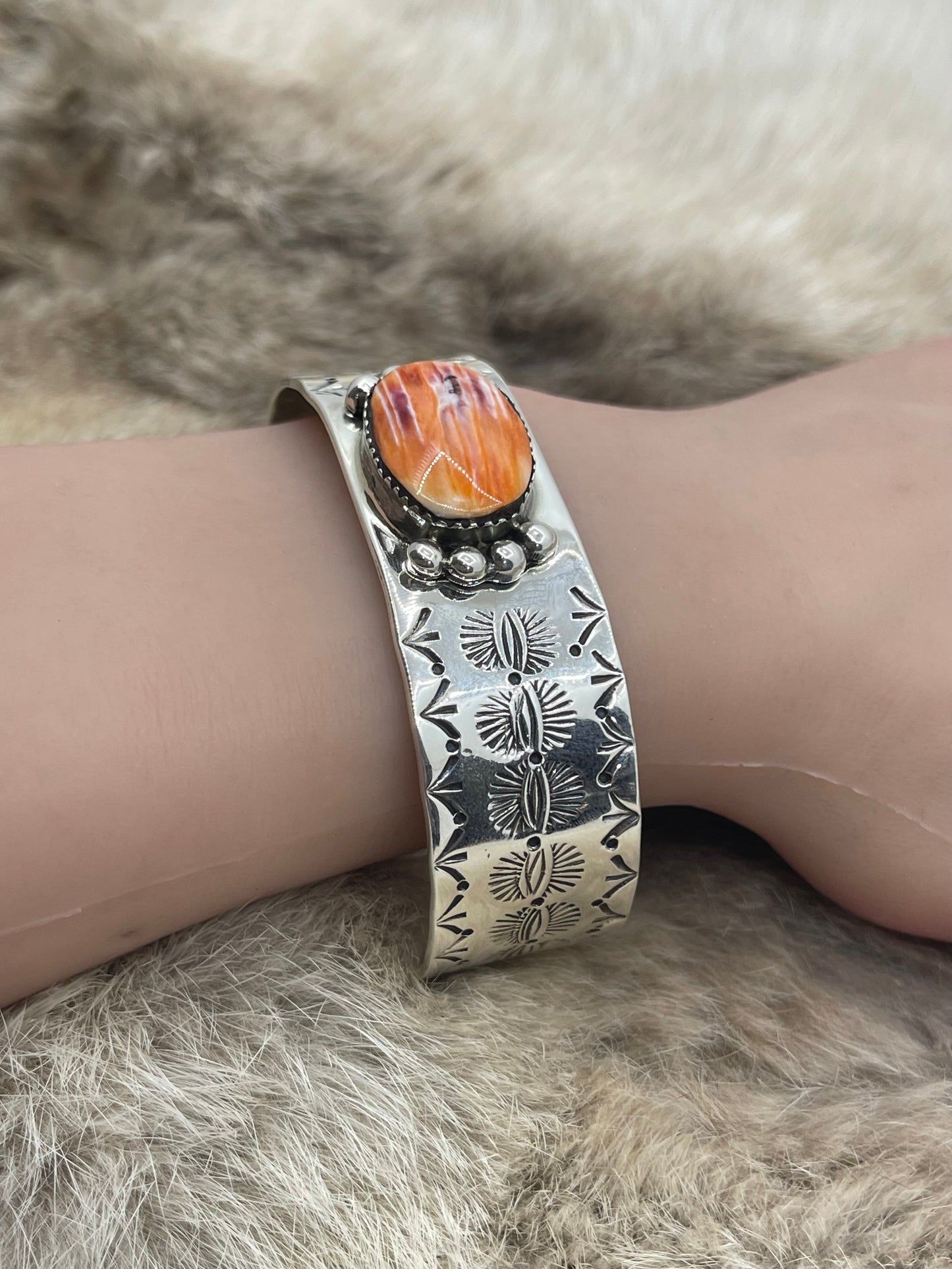 6.75" Spiny Oyster Cuff by Daniel Dakai, Navajo
