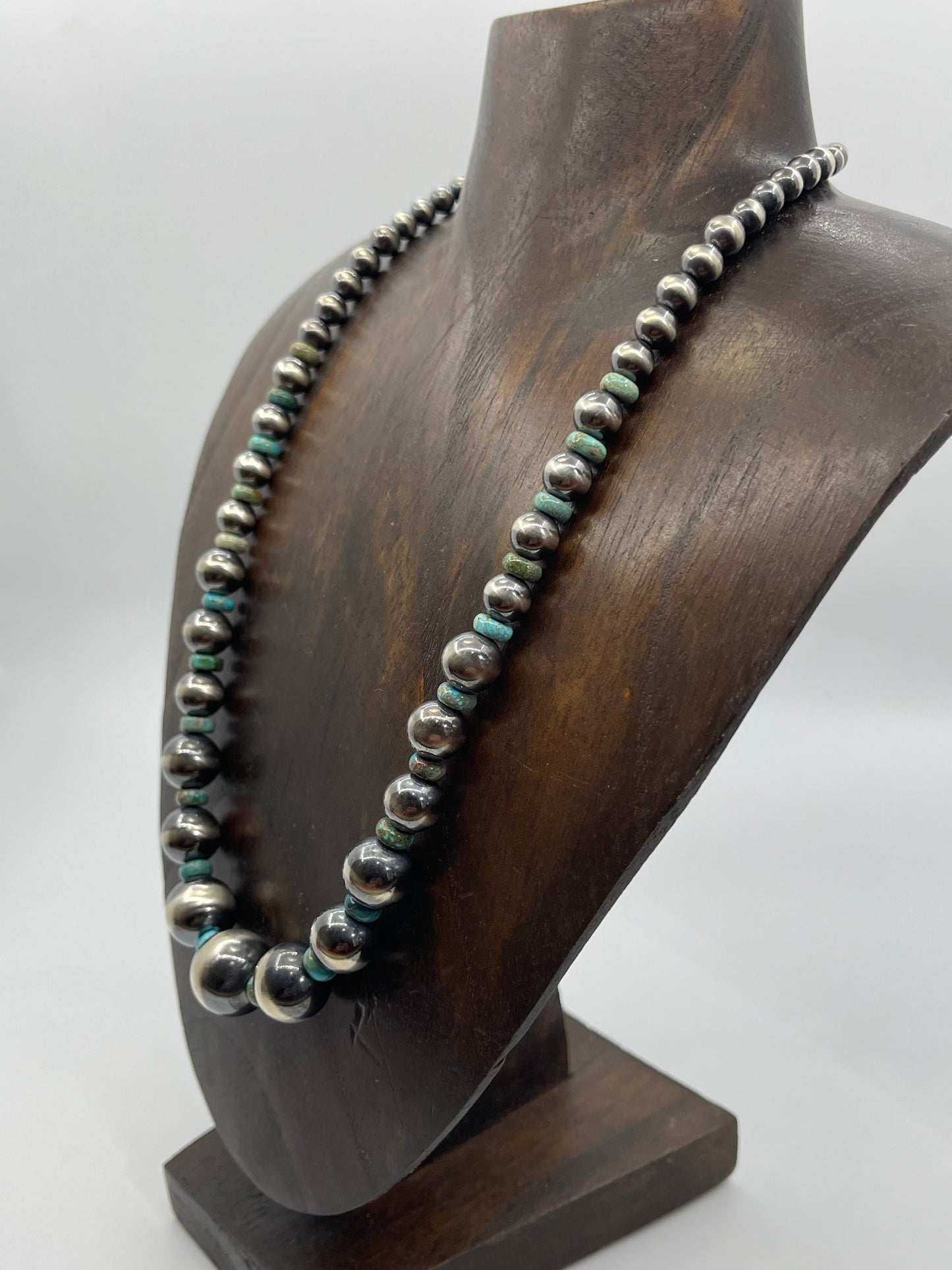 20" 5mm-16mm Graduated Navajo Style Pearl Necklace With Turquoise