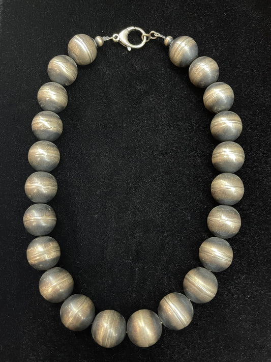 18" 18mm Handmade Navajo Pearls